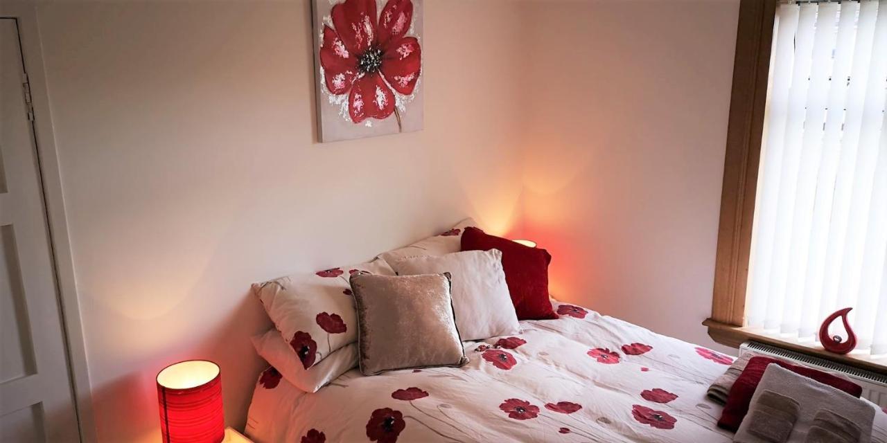 Ginger'S Apartment Stirling Bagian luar foto